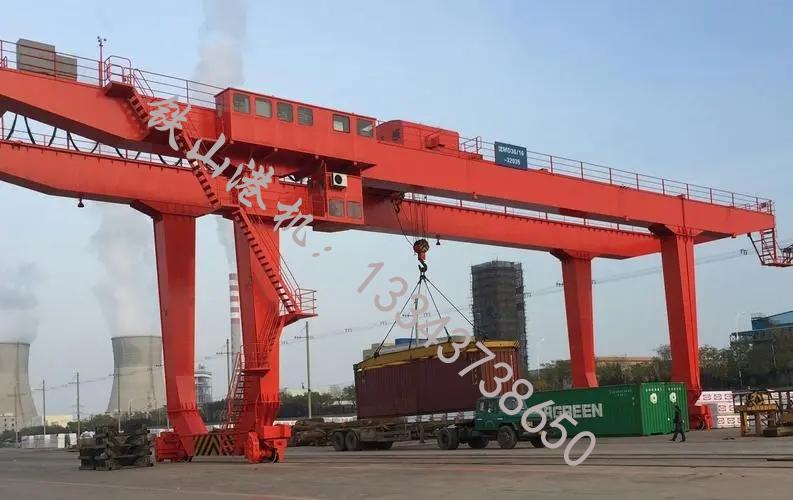 江蘇常州岸邊集裝箱起重機廠家起重機進行檢查都是哪些內容呢？